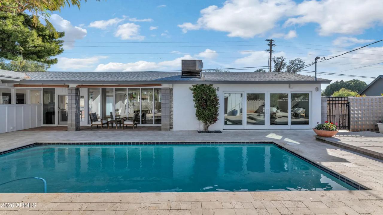 Real Estate Picture 33