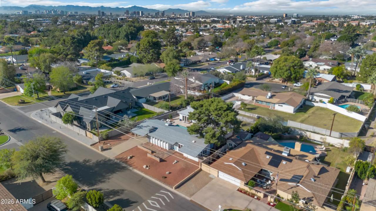 Real Estate Picture 40