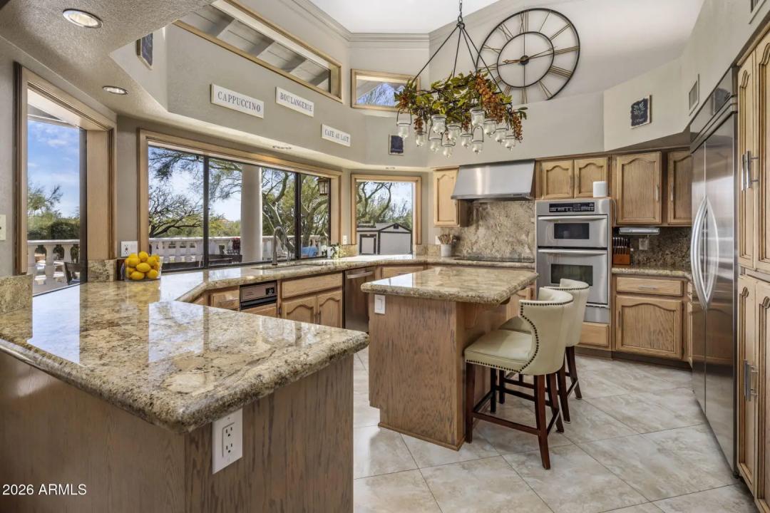 Real Estate Picture 13