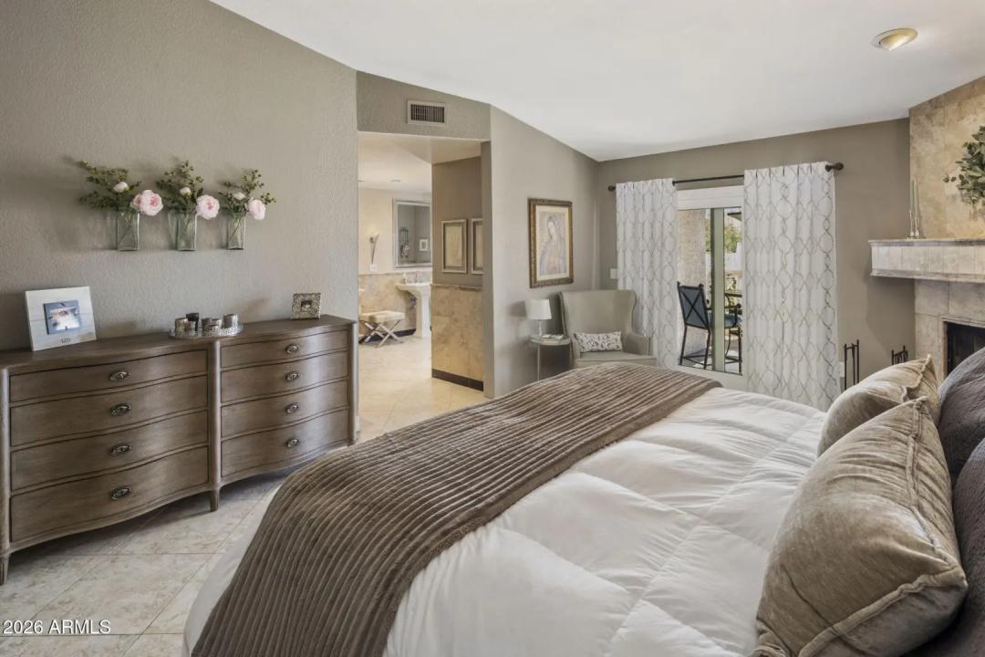 Real Estate Picture 19