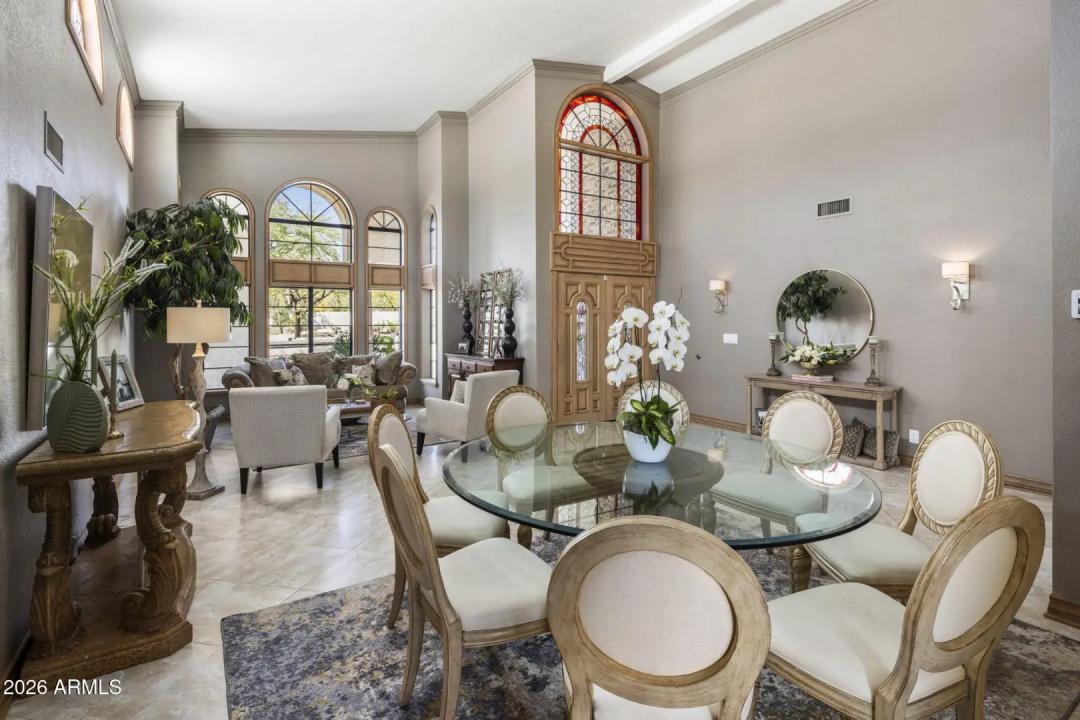 Real Estate Picture 7