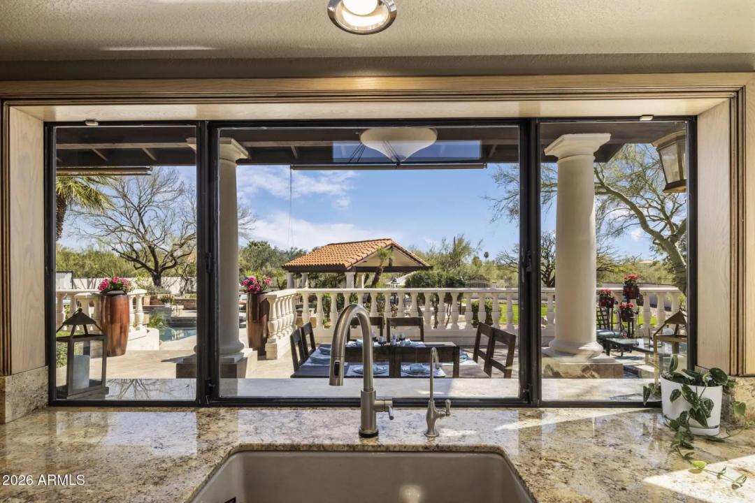 Real Estate Picture 16