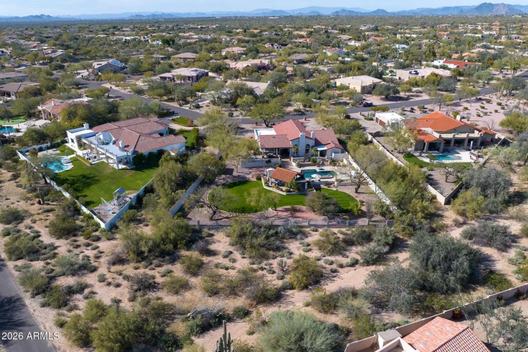 Real Estate Picture 50