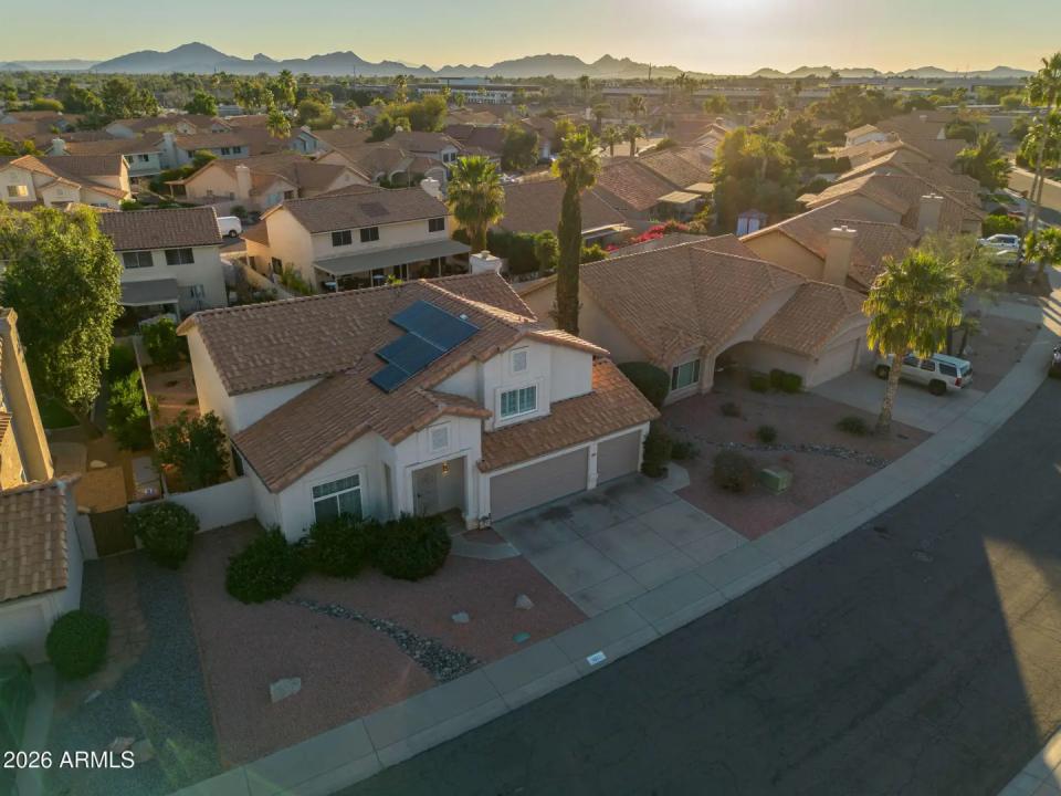 Real Estate Picture 32