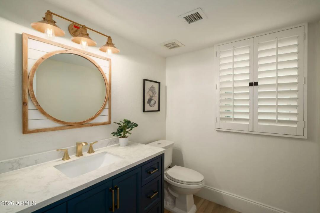 Real Estate Picture 13