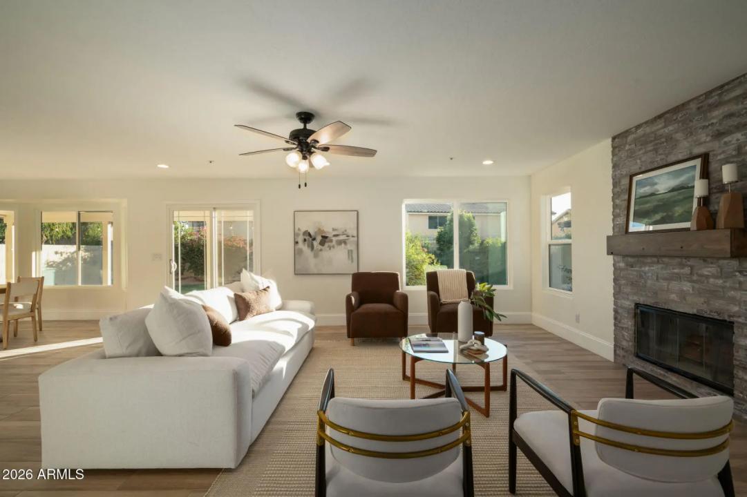 Real Estate Picture 6