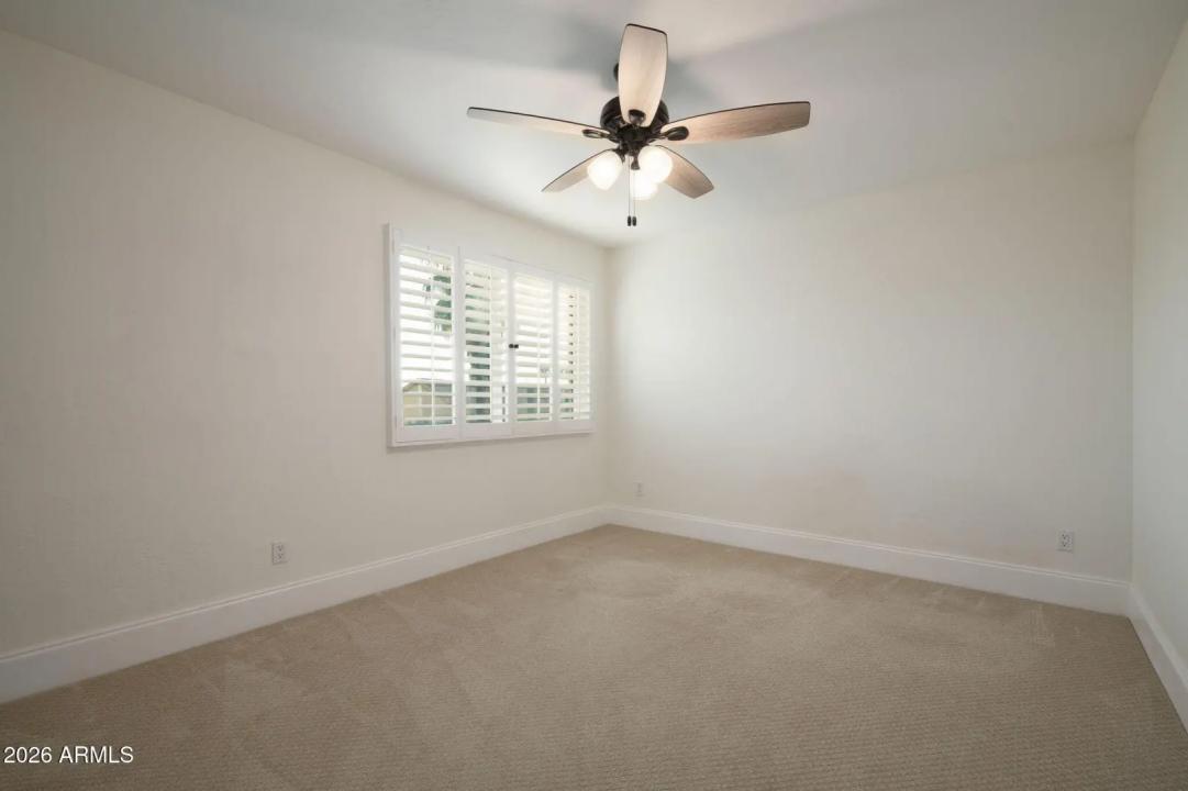 Real Estate Picture 23