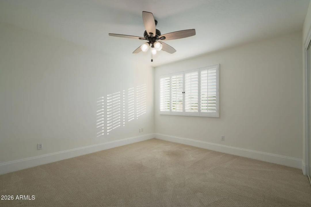 Real Estate Picture 24