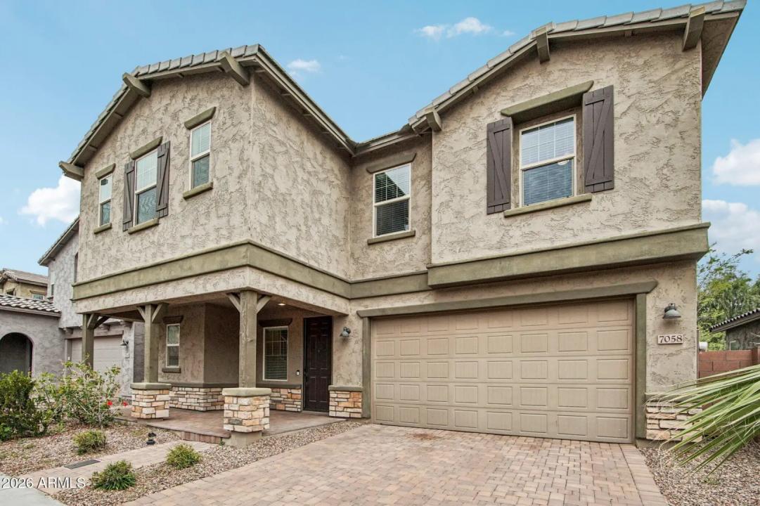 Real Estate Picture 34