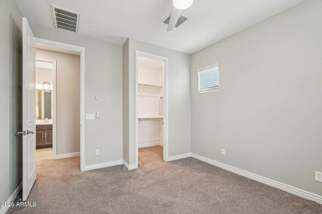 Real Estate Picture 22