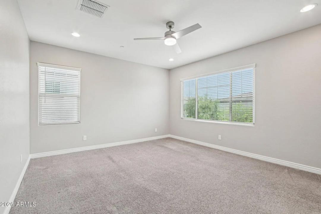 Real Estate Picture 13