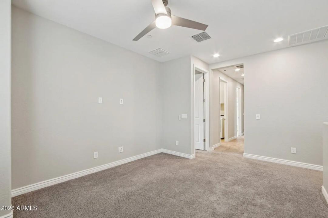 Real Estate Picture 29