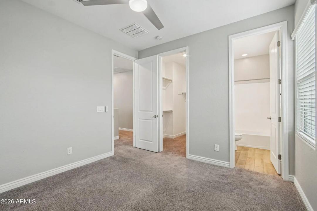 Real Estate Picture 18