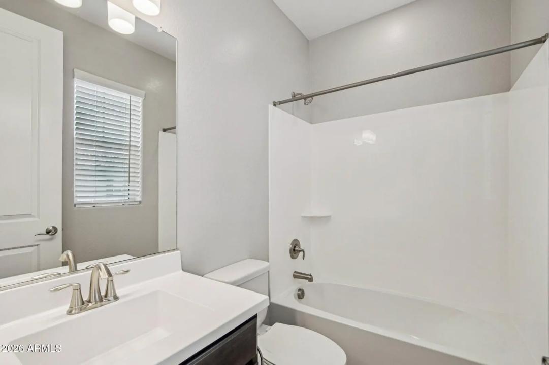 Real Estate Picture 20