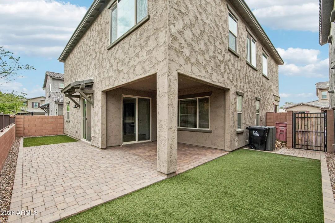 Real Estate Picture 32