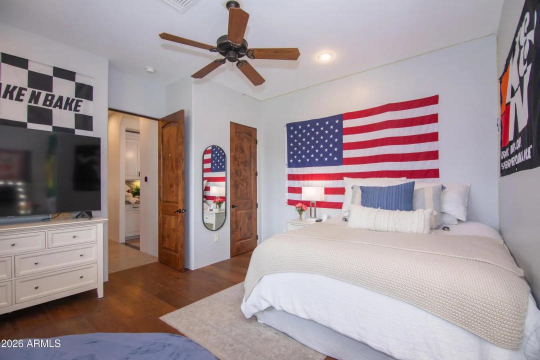 Real Estate Picture 15