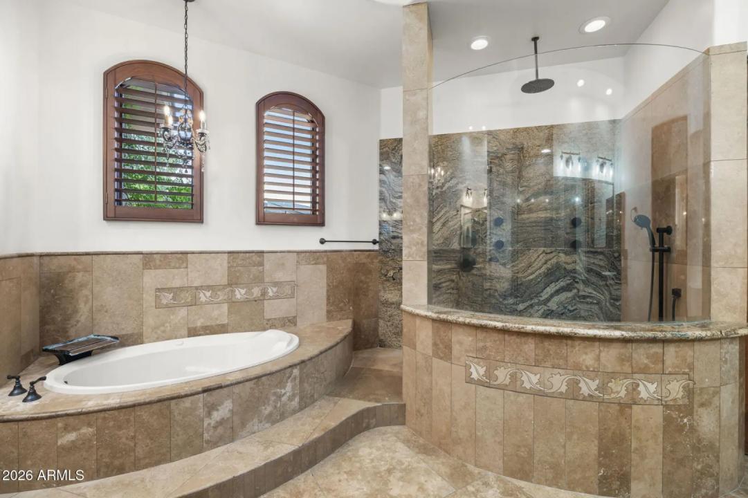 Real Estate Picture 17