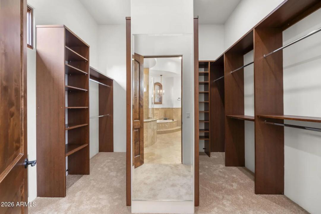 Real Estate Picture 18