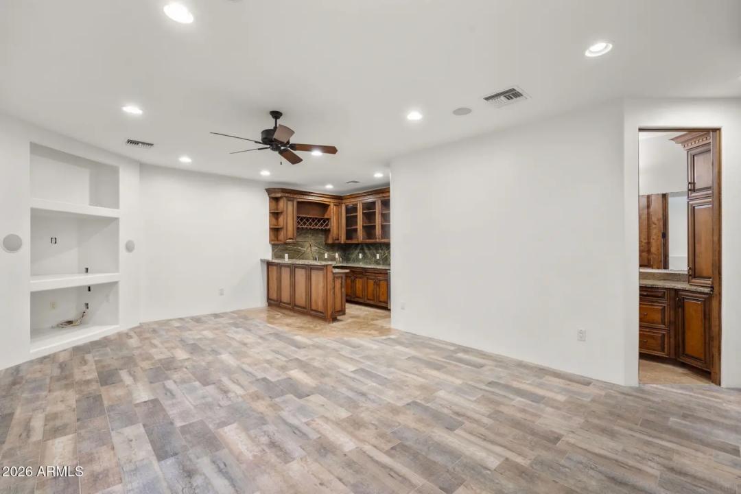 Real Estate Picture 31