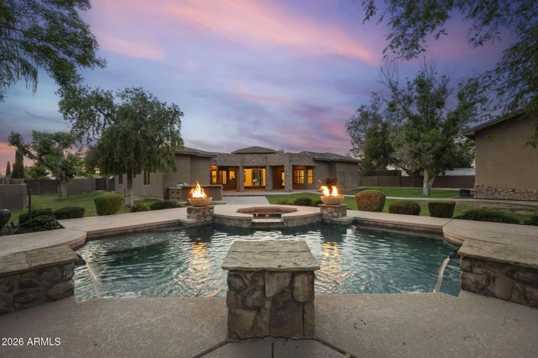 Real Estate Picture 38