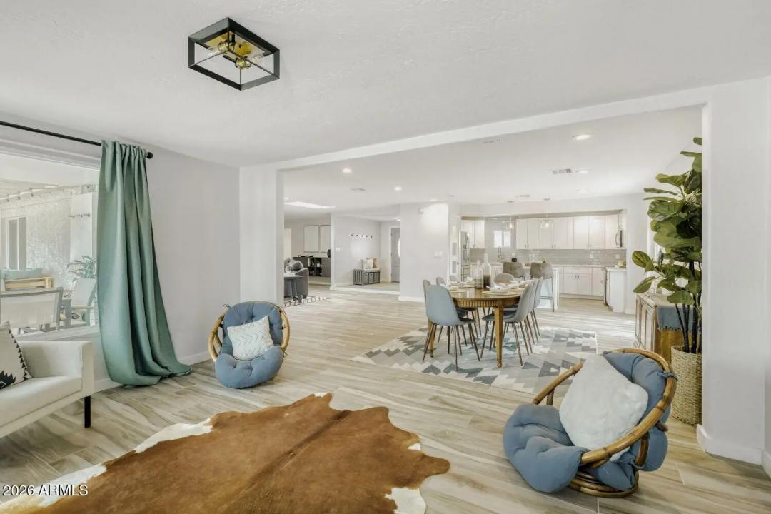 Real Estate Picture 13