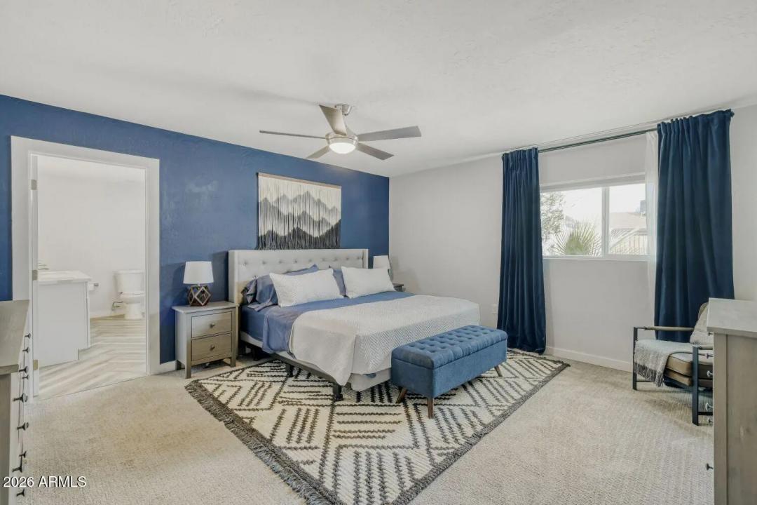 Real Estate Picture 14