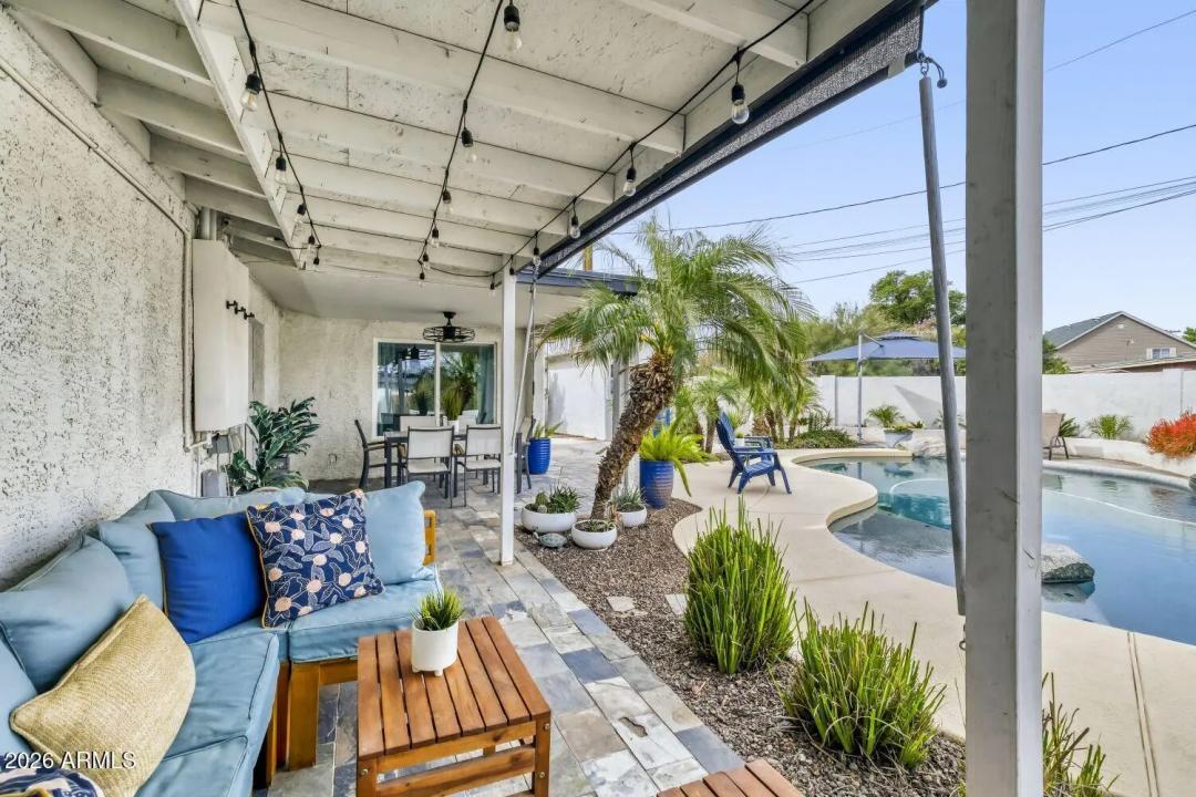 Real Estate Picture 25