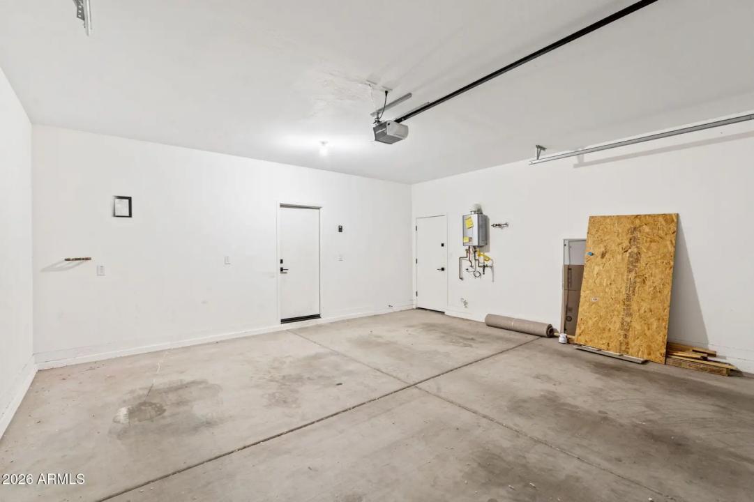 Real Estate Picture 20