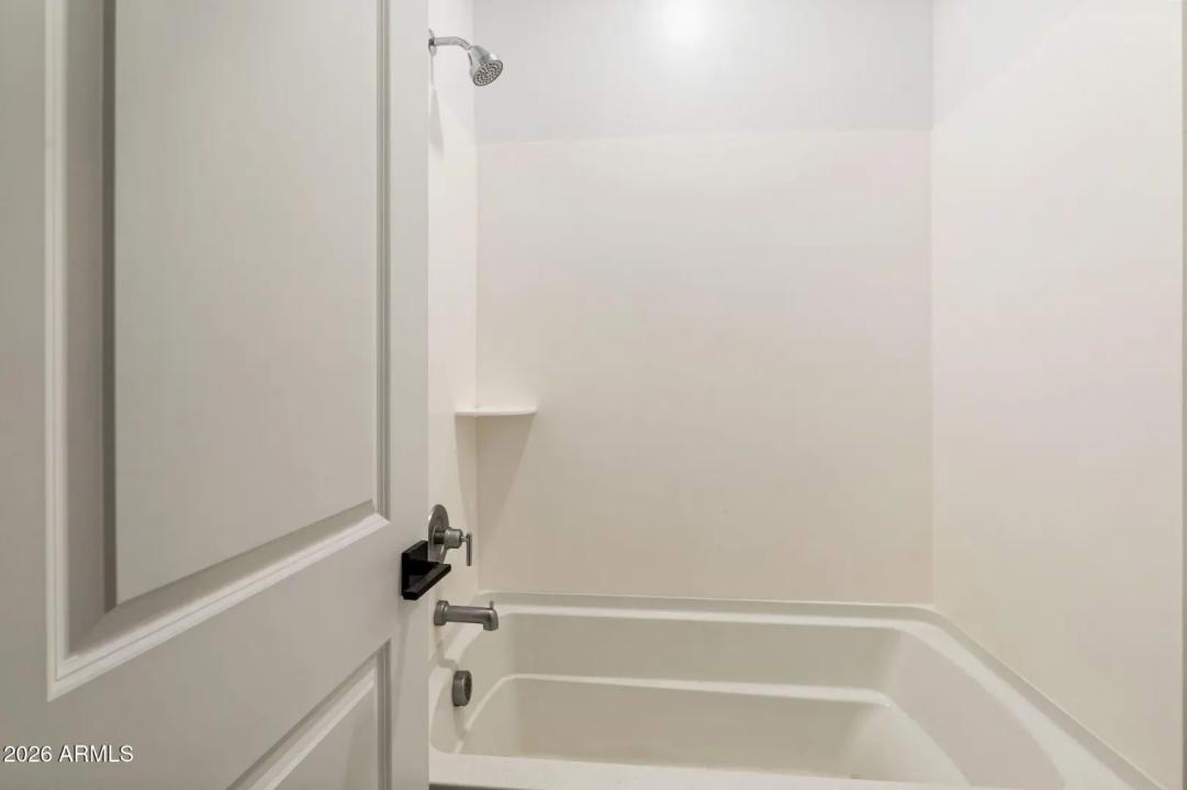 Real Estate Picture 30