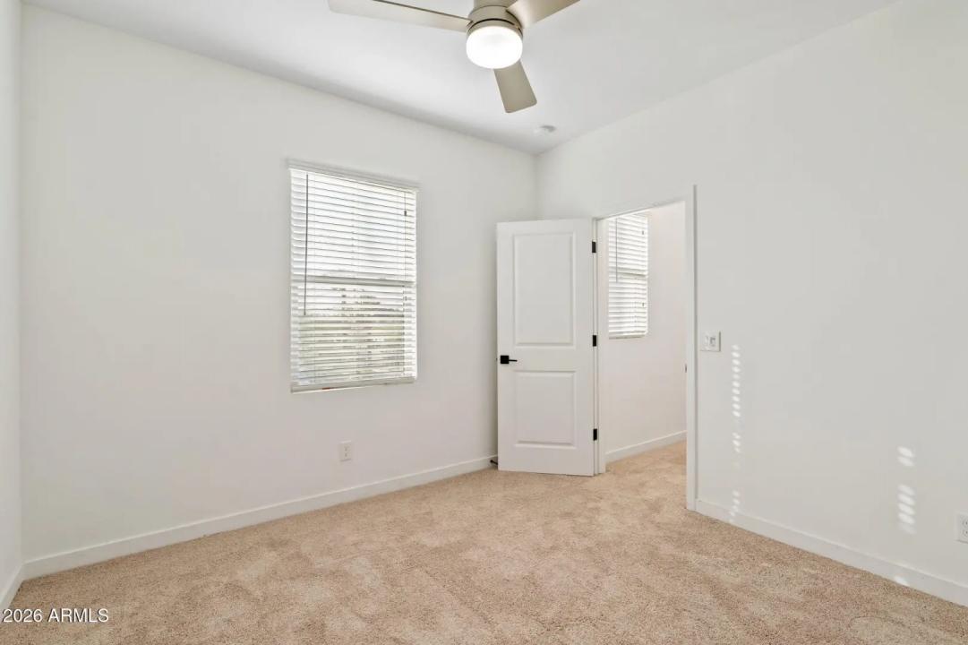 Real Estate Picture 32