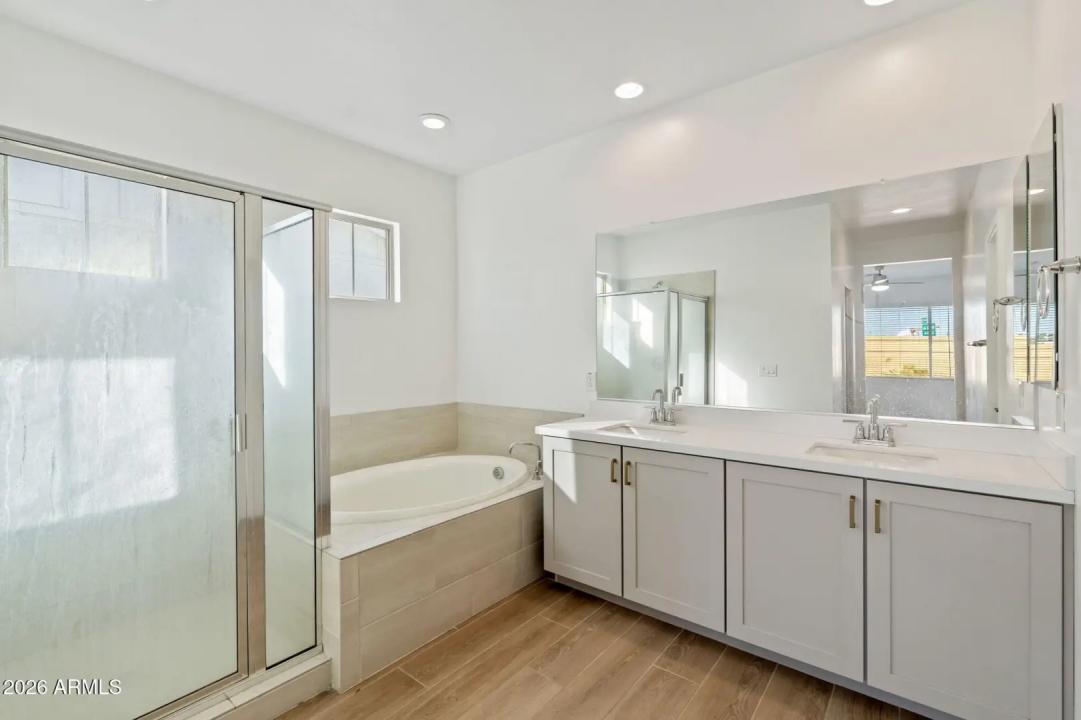 Real Estate Picture 45