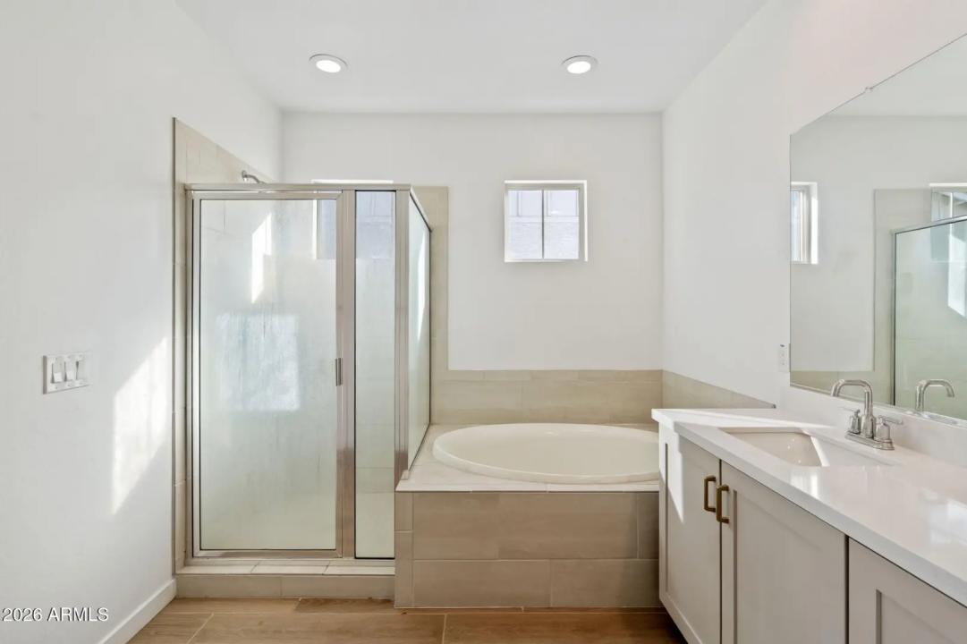 Real Estate Picture 46