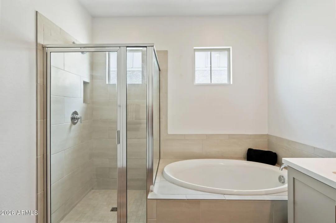 Real Estate Picture 26