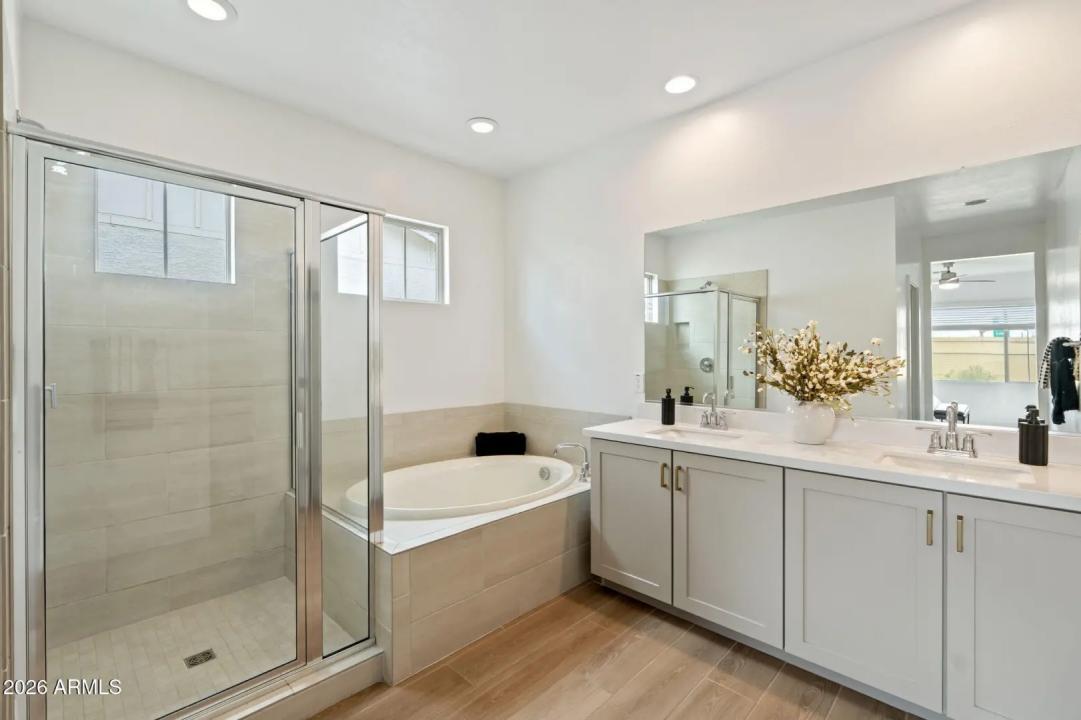 Real Estate Picture 27