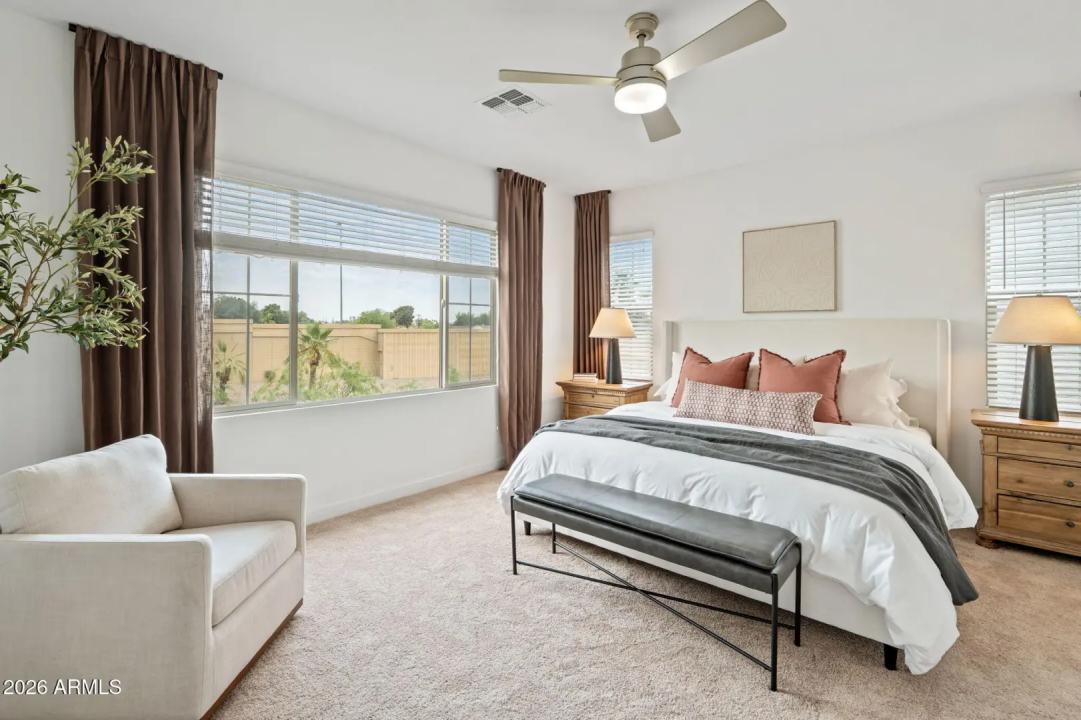 Real Estate Picture 23