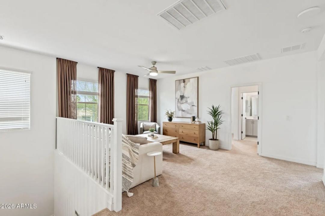 Real Estate Picture 16