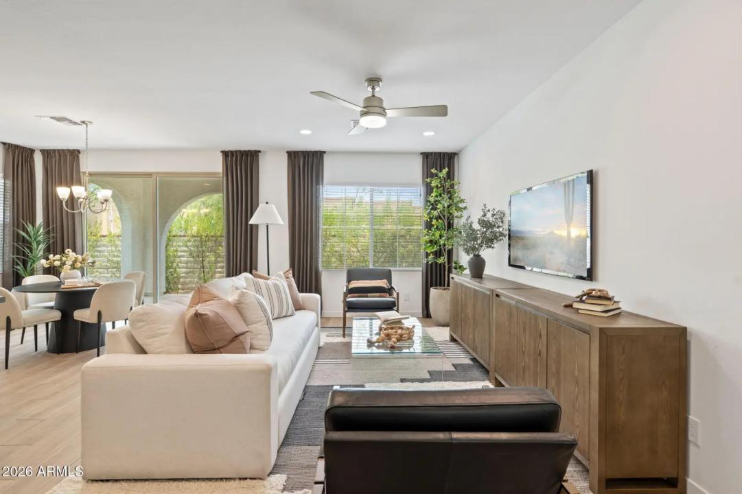 Real Estate Picture 7