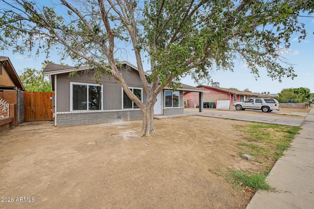 Real Estate Picture 1