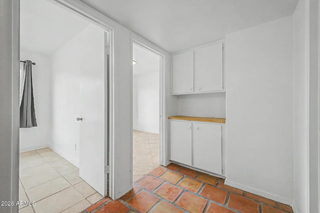 Real Estate Picture 18