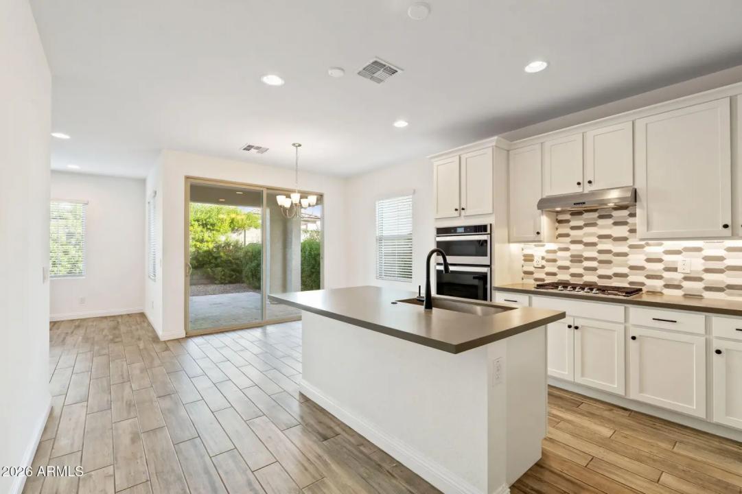 Real Estate Picture 2