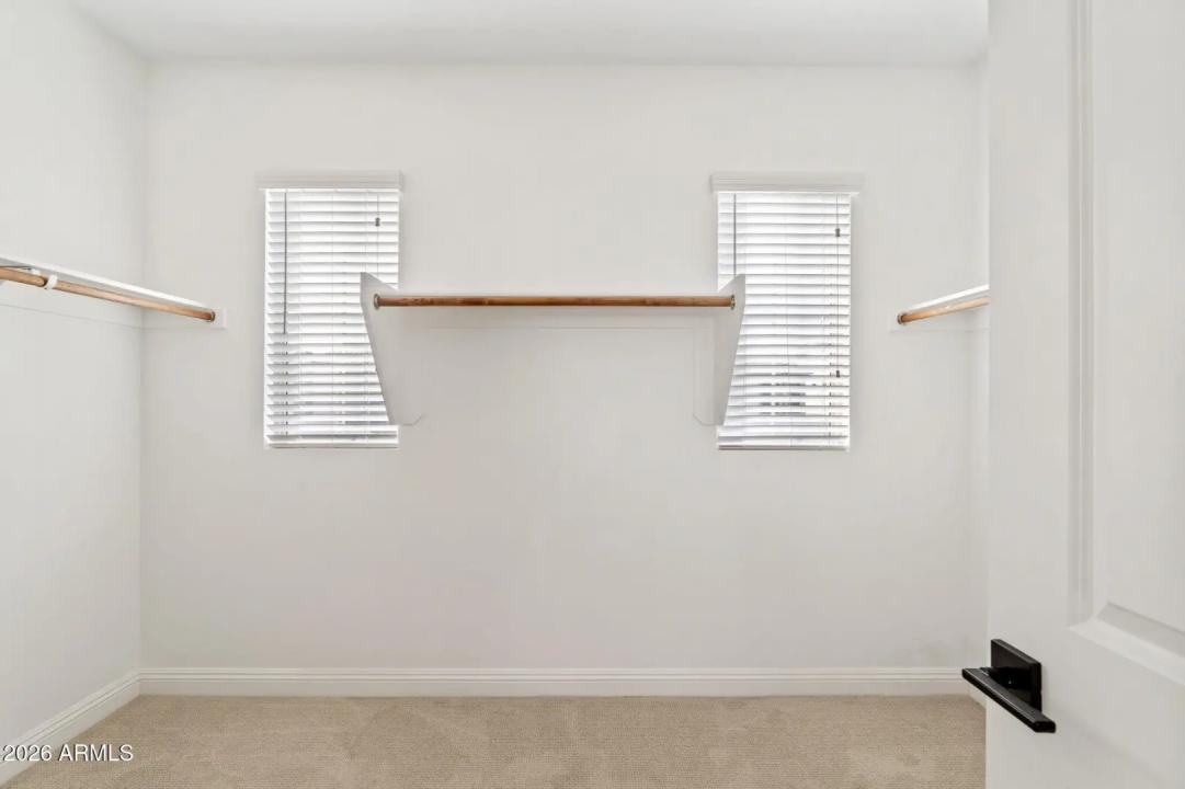 Real Estate Picture 18