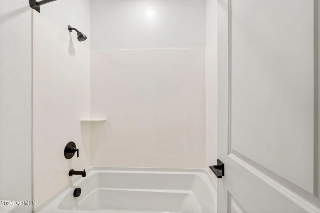 Real Estate Picture 22