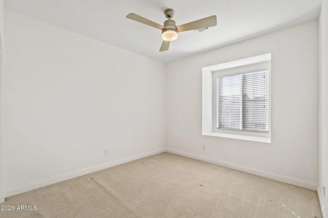 Real Estate Picture 23