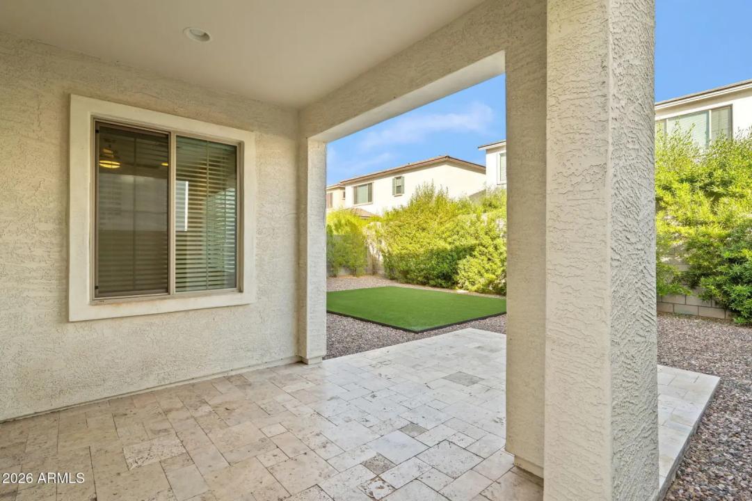 Real Estate Picture 33