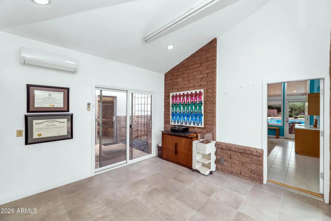 Real Estate Picture 38