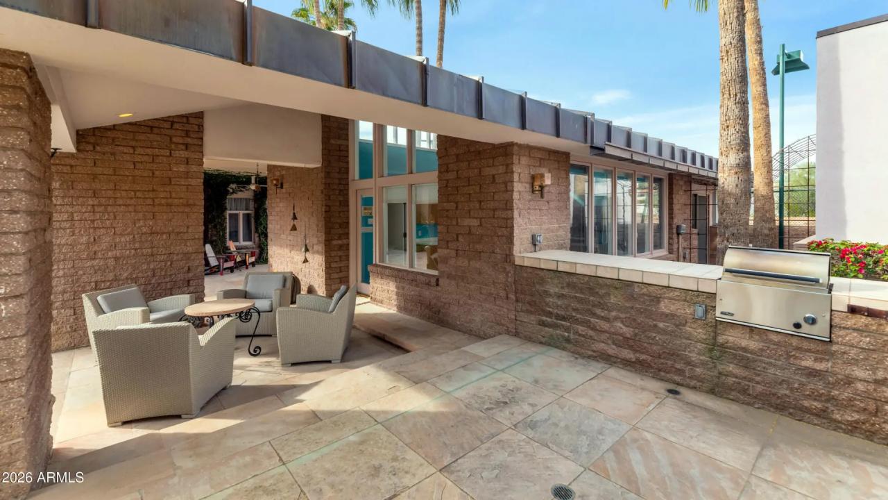 Real Estate Picture 50