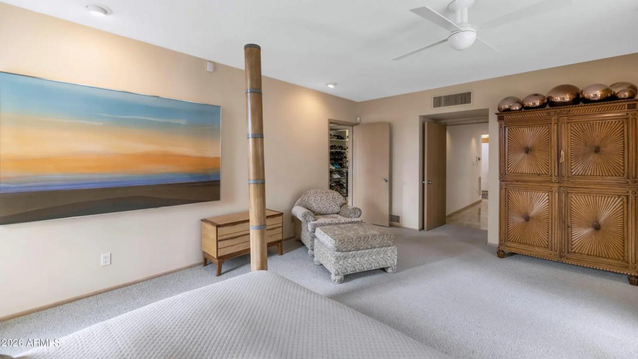 Real Estate Picture 20