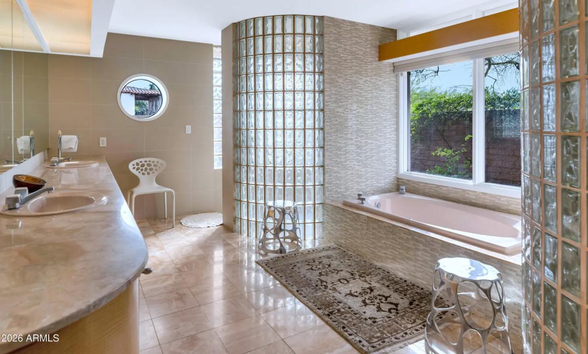 Real Estate Picture 22