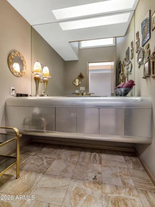 Real Estate Picture 25