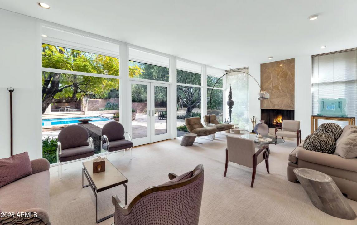 Real Estate Picture 5